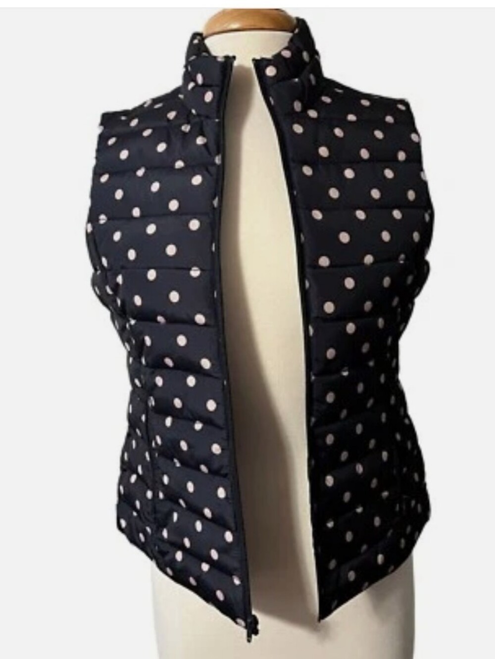 Colebrook Essentials navy and mauve pink polka dot puffer vest